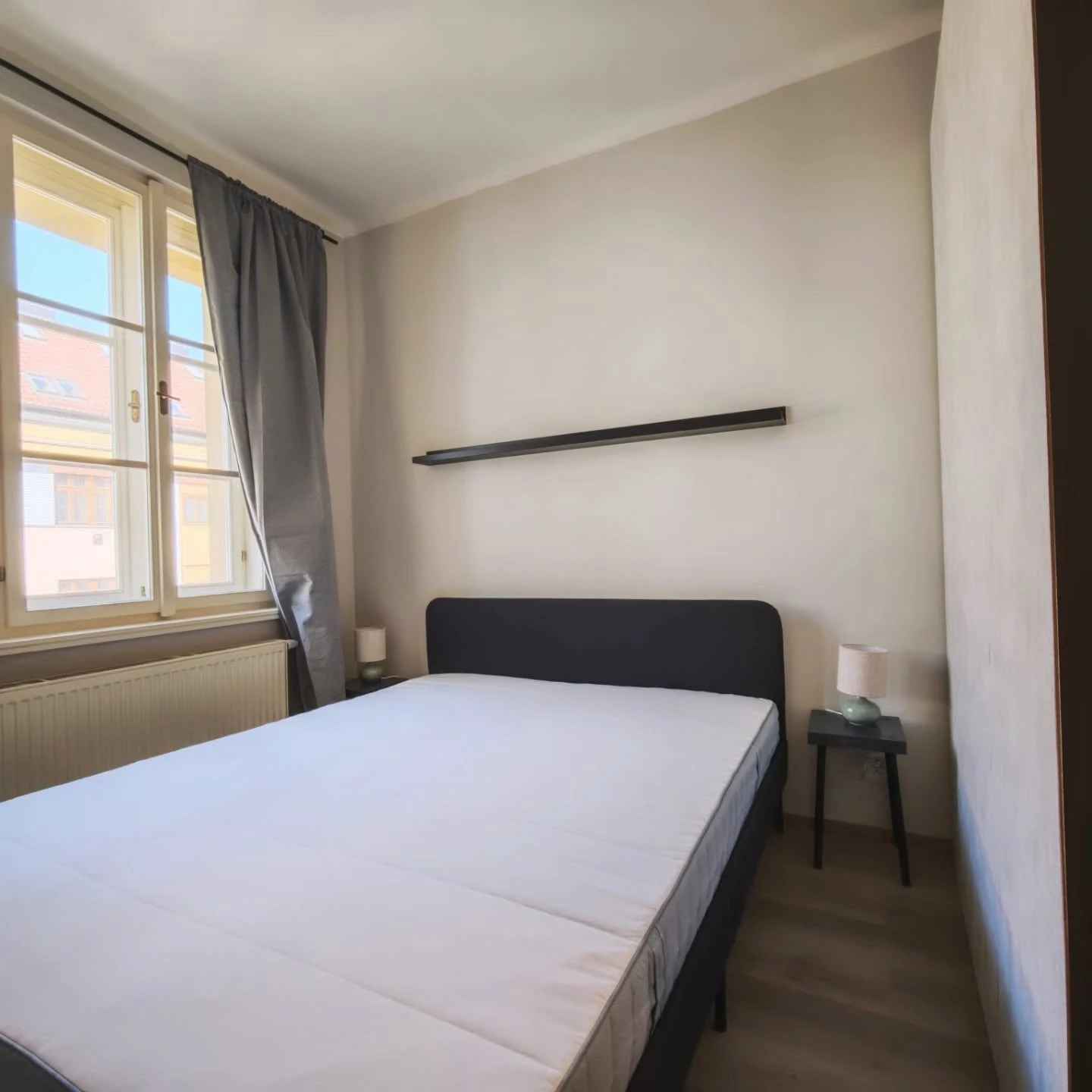 Ložnice před homestagingem